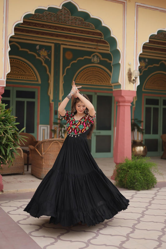 Black Kutchi Gamthi Kodi Work Gown