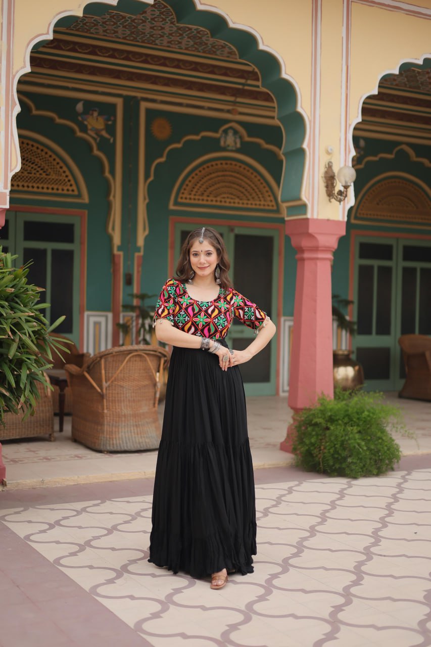 Black Kutchi Gamthi Kodi Work Gown