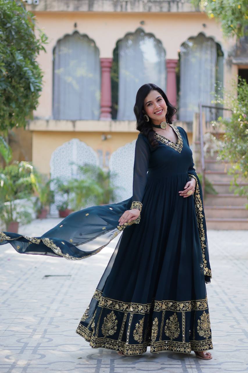 Designer Gown In Georgette With Zari Thread And Embroidery Sequence Work