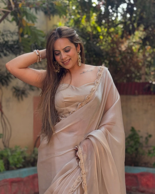 Glamorous Jimichu Tissue Saree with Pearl Dori Lace
