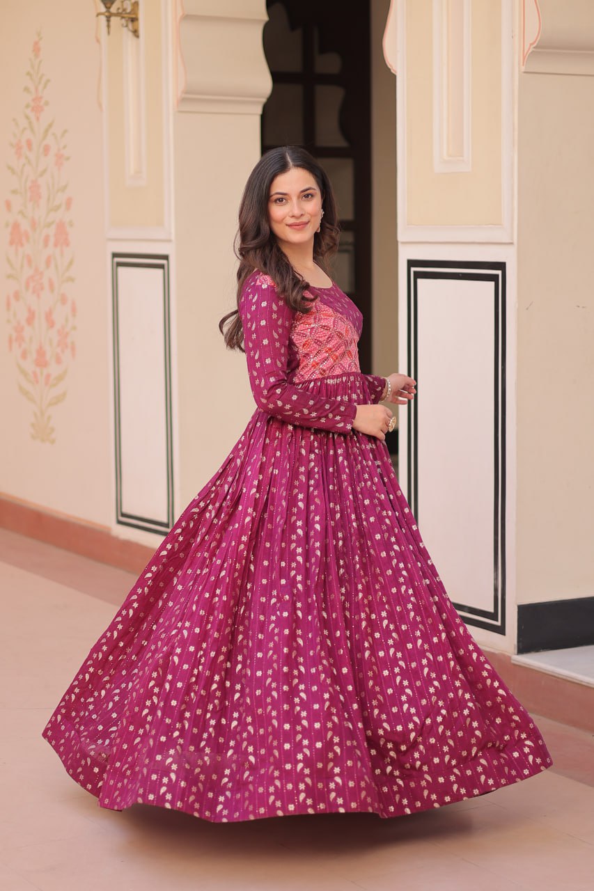 Wine & Rama Position Print Weaving Work Gown